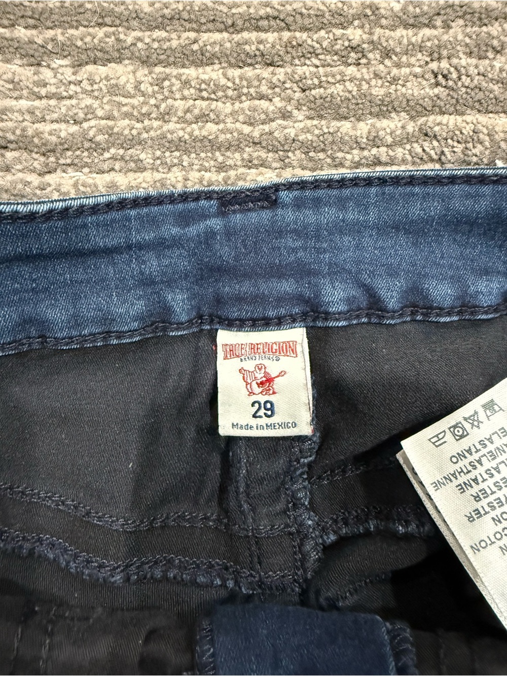 True Religion Women's Indigo Skinny Jeans with Signature Back Pockets - Picture 3 of 3